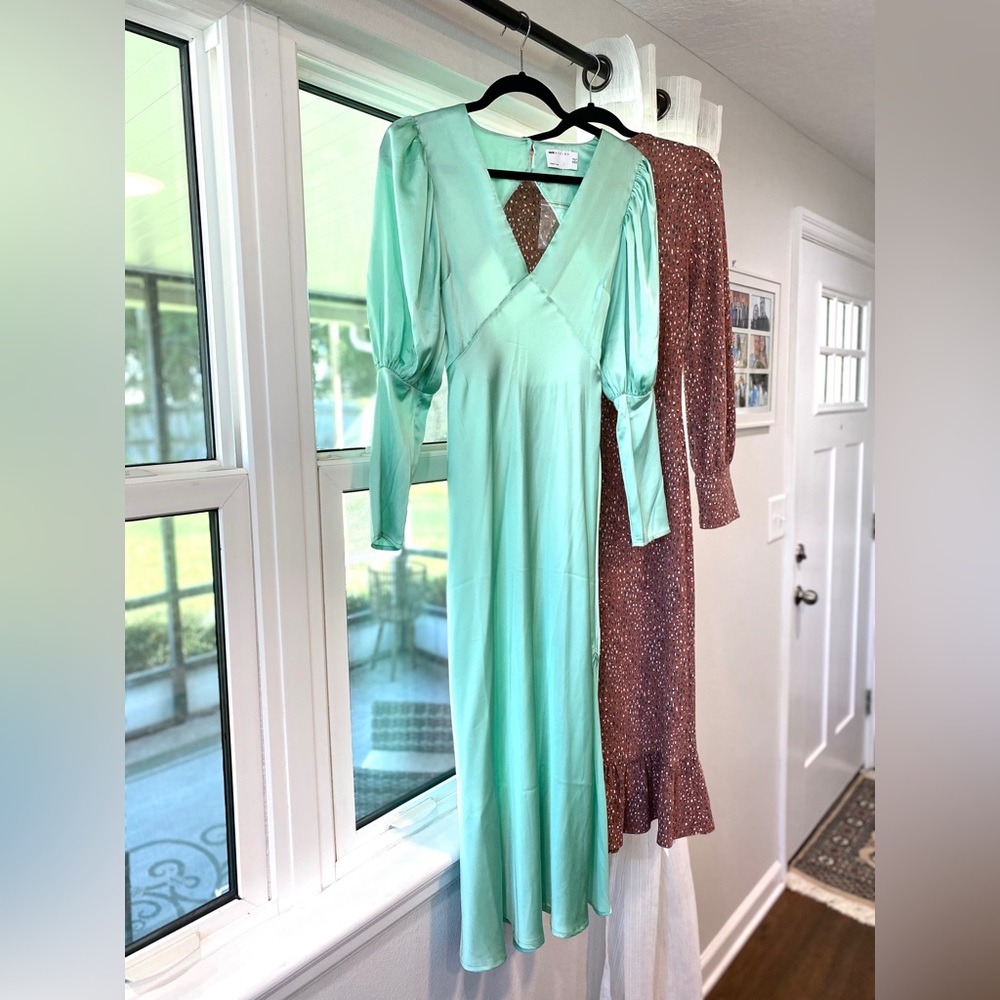 NWOT ASOS Design mint green cocktail midi dress, silky polysester, size 4